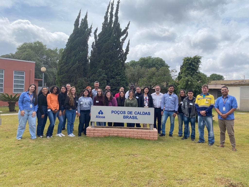 Estudantes conheceram de perto processos da Alcoa Poços de Caldas e o Parque Ambiental